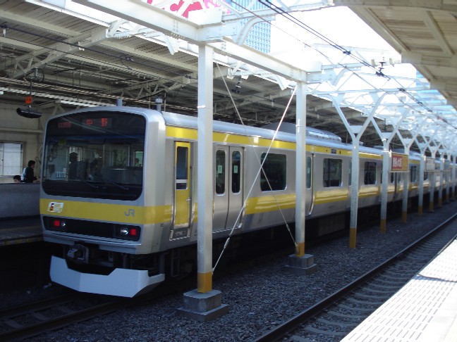 中央線各駅停車E231