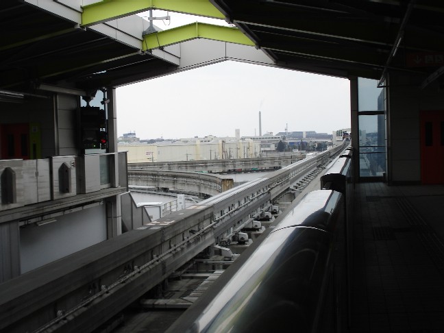 多摩都市モノレール