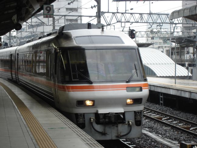 気動車特急 ひだ