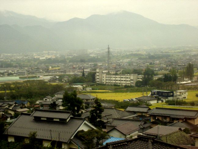 だいぶ低い所に降りてきました
