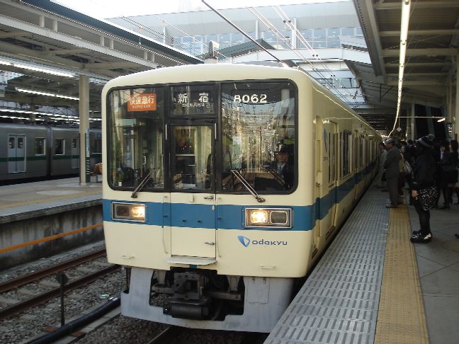 小田急8000形
