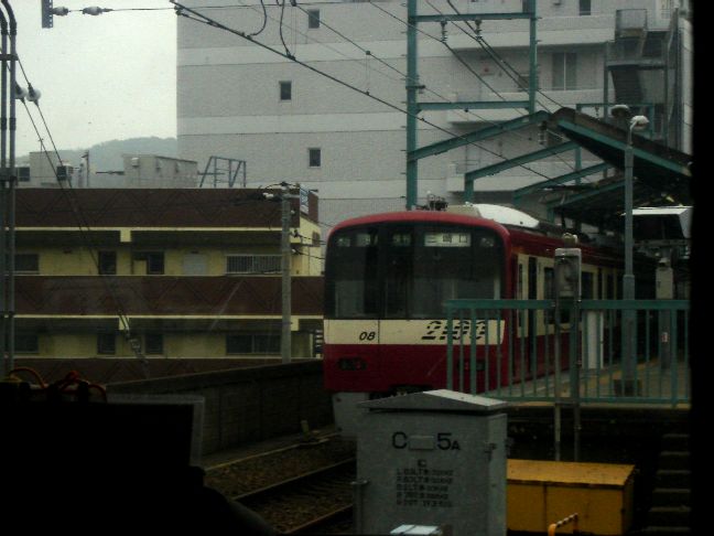 車両交換相手の2100形