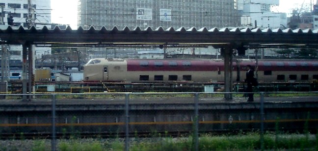 285系寝台電車