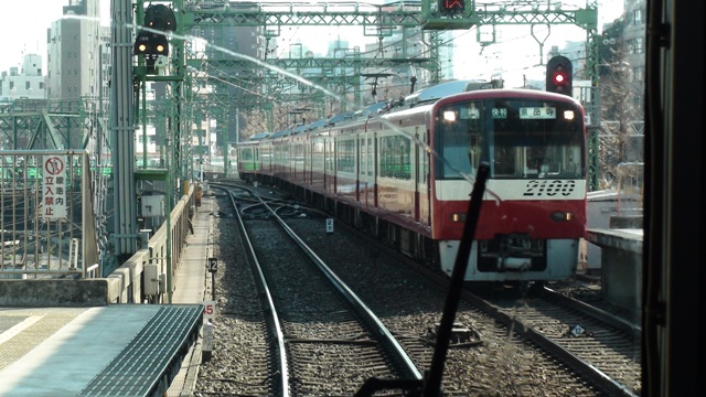 2100`