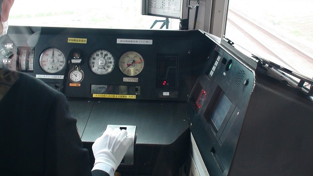 221系運転台