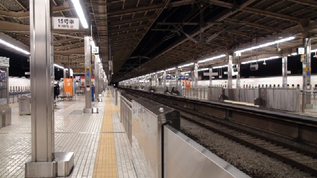 新幹線ホーム