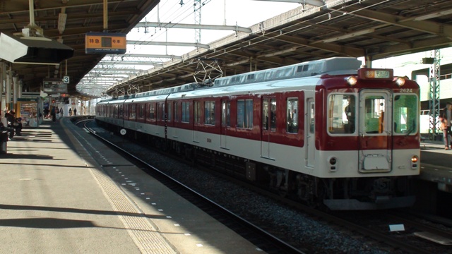 近鉄2400系